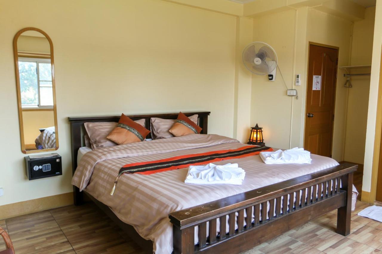 Kavil Guesthouse Чиангмай Экстерьер фото